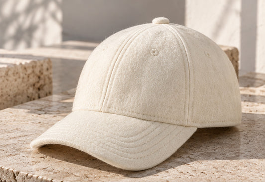 The Cap en color ivory